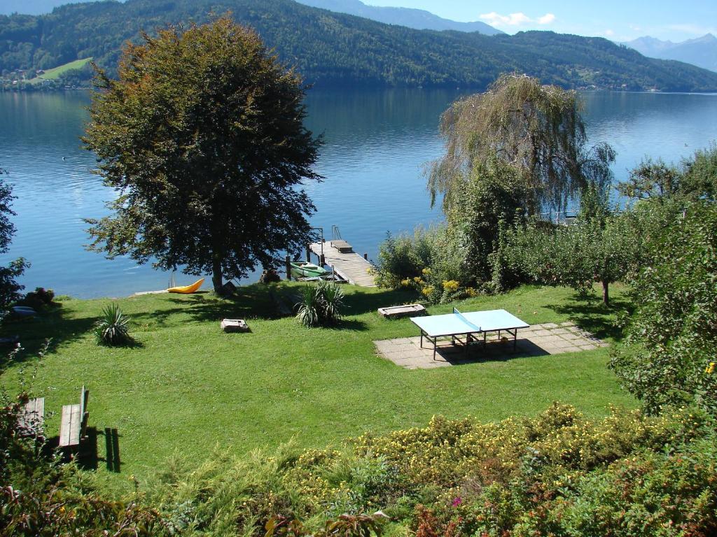 Ferienwohnung Moser Am See Millstatt Bilik gambar